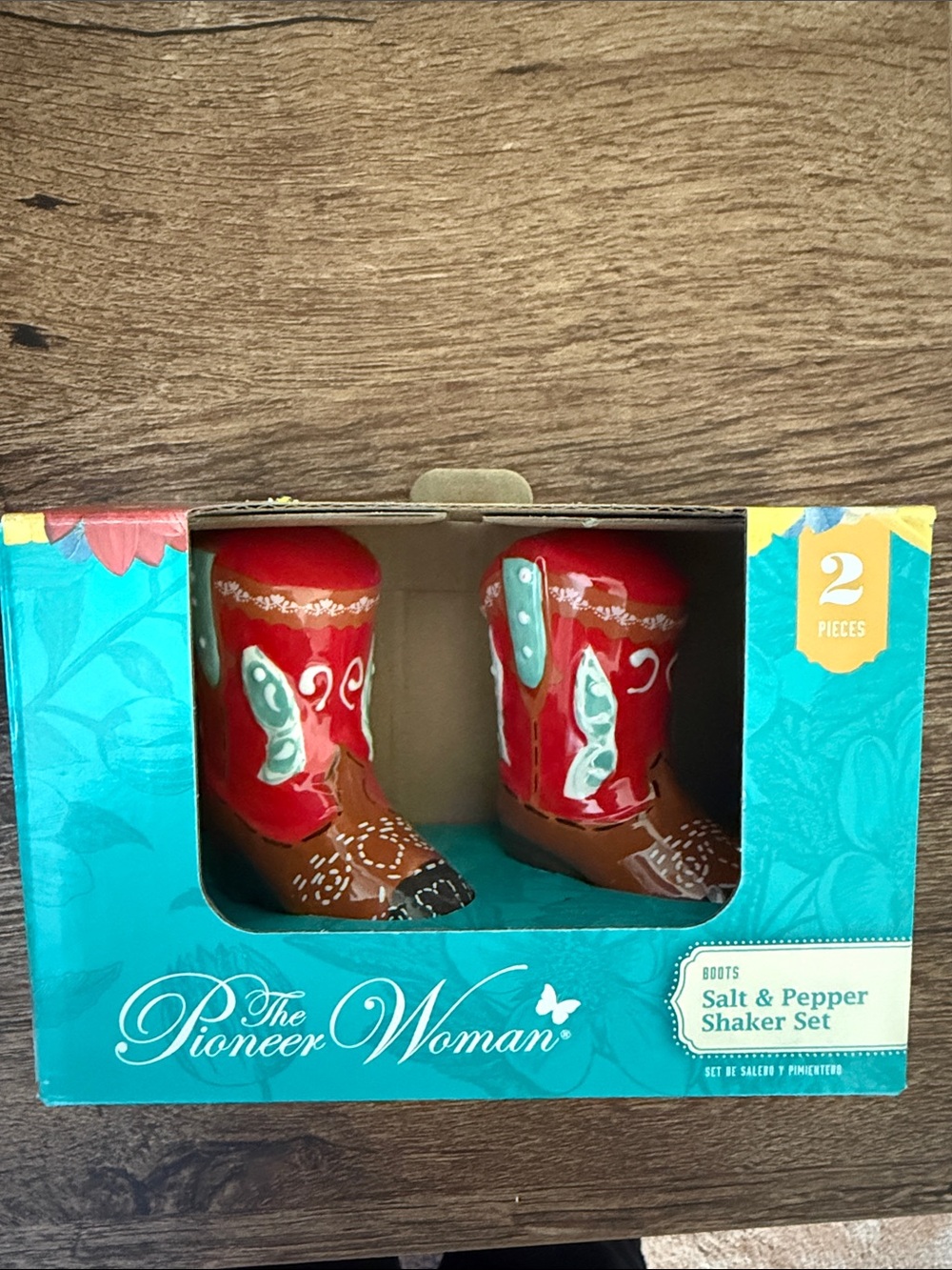 The Pioneer Woman Boots Salt & Pepper Shaker Set